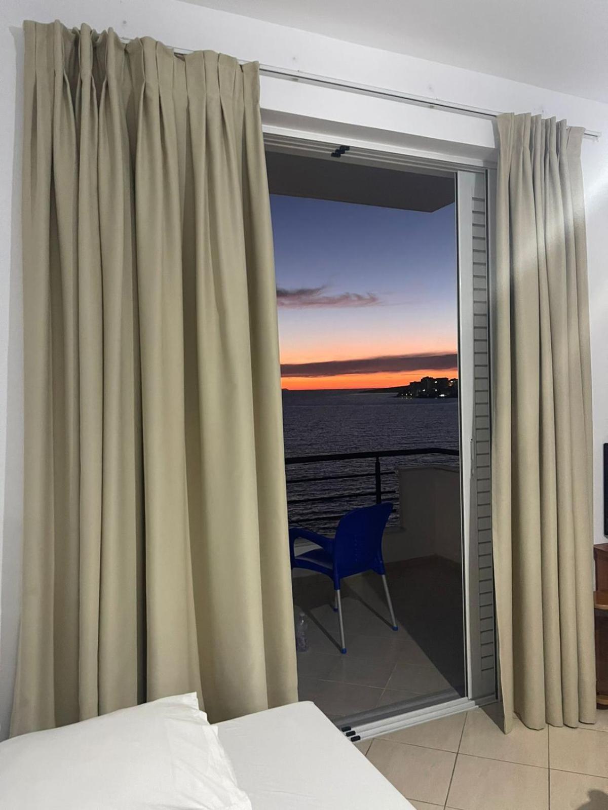 Seaview Studio Sarandë Exterior foto